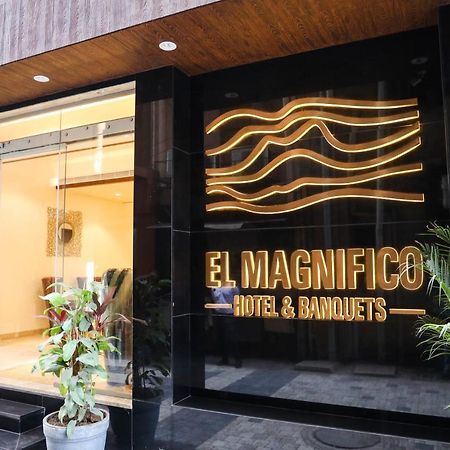 Hotel El Magnifico Surat Exterior photo