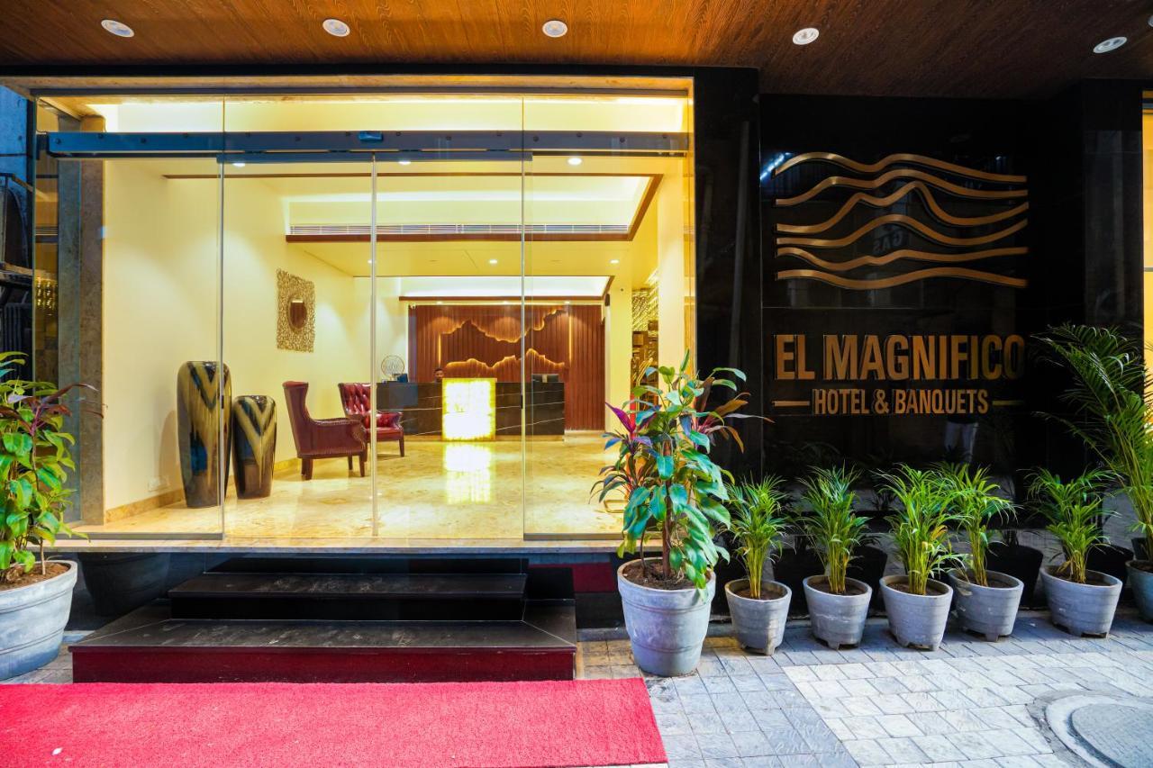 Hotel El Magnifico Surat Exterior photo