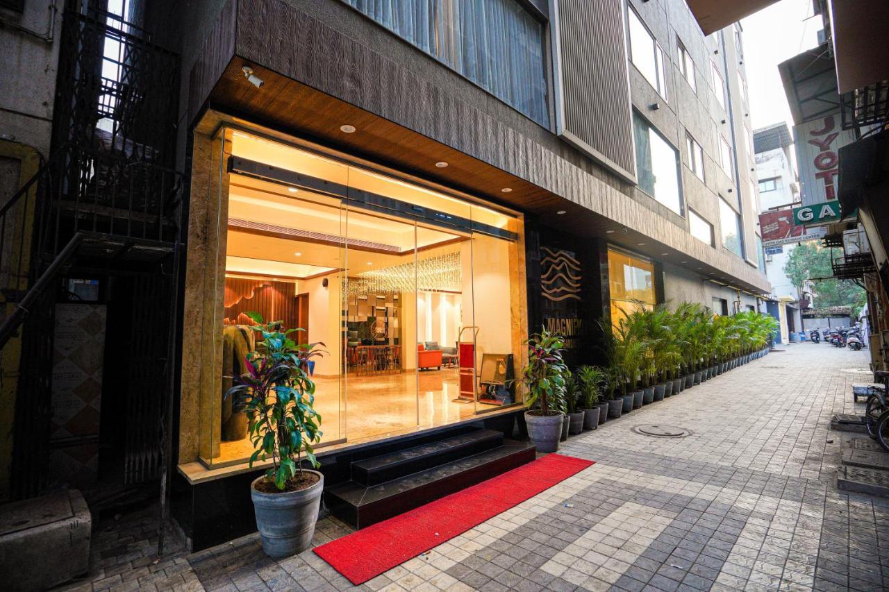 Hotel El Magnifico Surat Exterior photo
